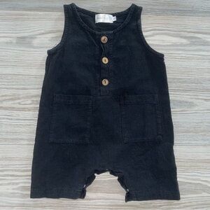 ⭐Babe Basics Black Romper 3-6 Months⭐